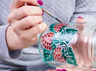 Mums Meet And Make Glass Painting