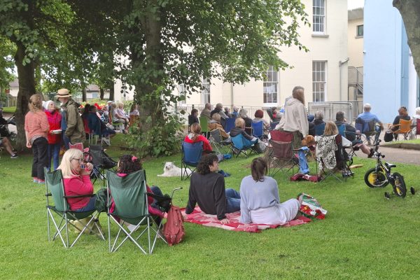 Saturday Lunchtimes Live in the Park