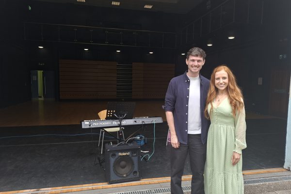 ​Saturday Lunchtimes Live in the Park | Megan Paul & Andrew Robinson